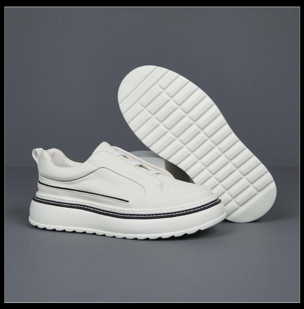 Autumn 2025 Men's Leather Breathable Slip-on Loafers with Thick Sole