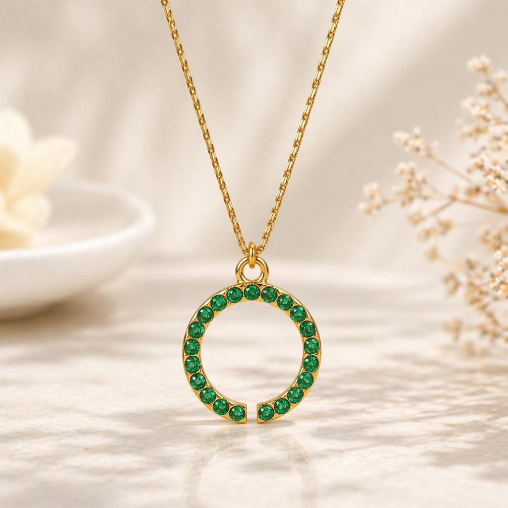 Elegant Women's Stainless Steel Zirconia Clavicle Necklace