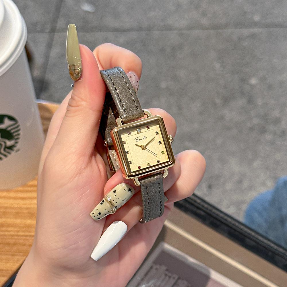 Second-hand Diamond-encrusted Small Square Watch Casual Student Commuting Niche Quartz Watch Daily Simple Belt Watch for Women