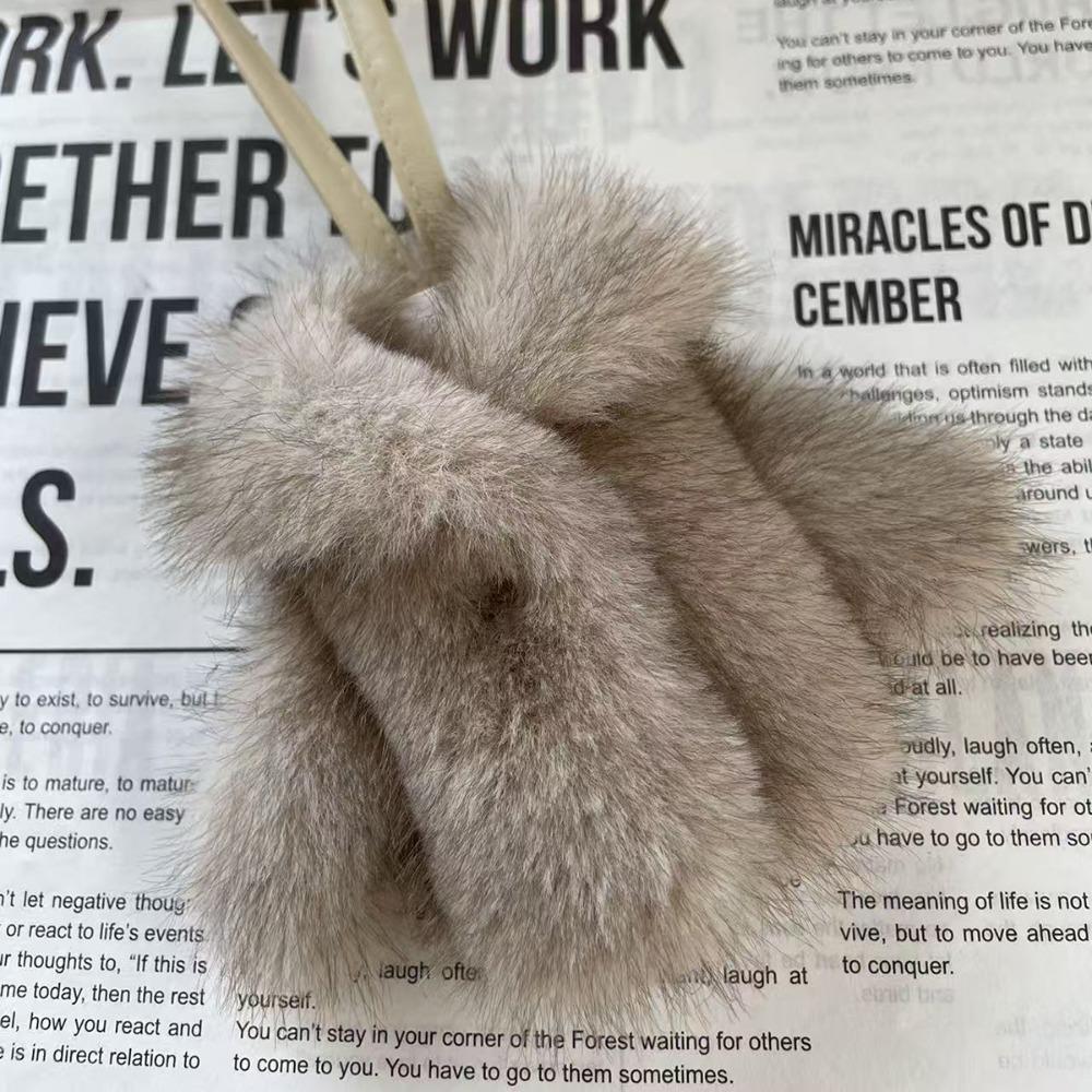 

Cute Faux Rabbit Fur Bag Charm Clothing Shape Soft Key Decoration Hanging Ornament Car Key Decoration серый