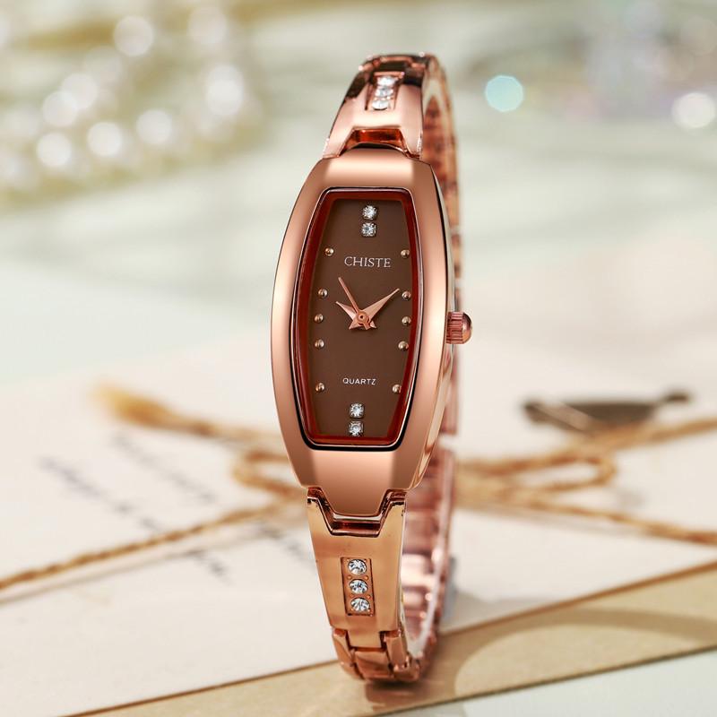 Stylish Oval Dial Ladies' Watch - Elegant and Trendy Design for Women and Students