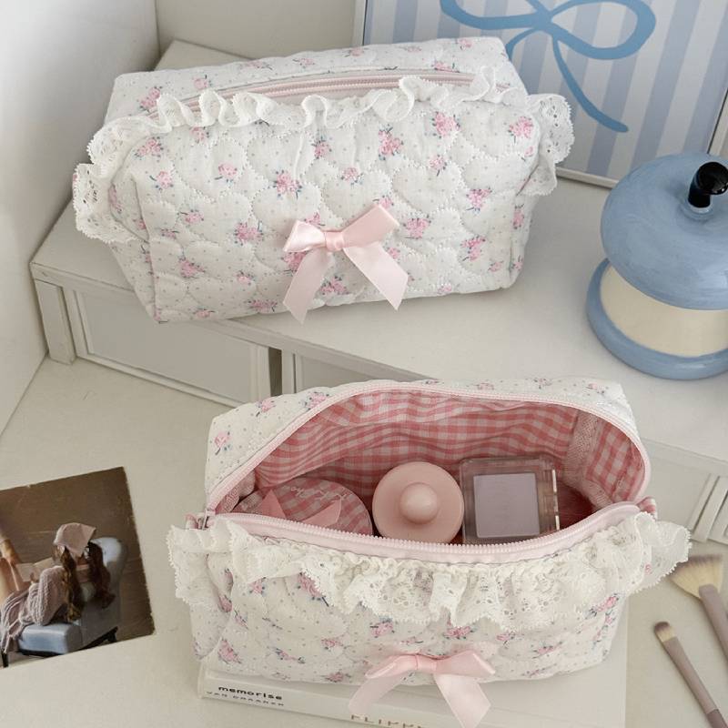 Cotton Floral Pattern With Lace Edge For Daily Use