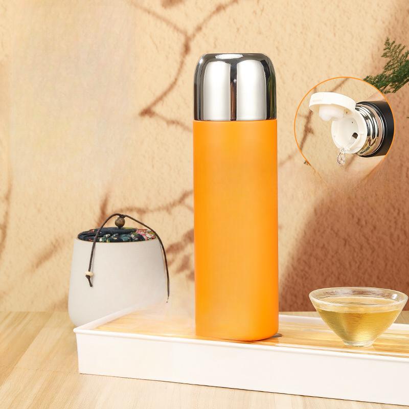 Tee-getrennter Bräterbecher Intelligenter temperaturempfindlicher Bräterbecher Große Kapazität Mehrzweck-Thermosbecher mit einem Deckel Büro-Geschenkbecher