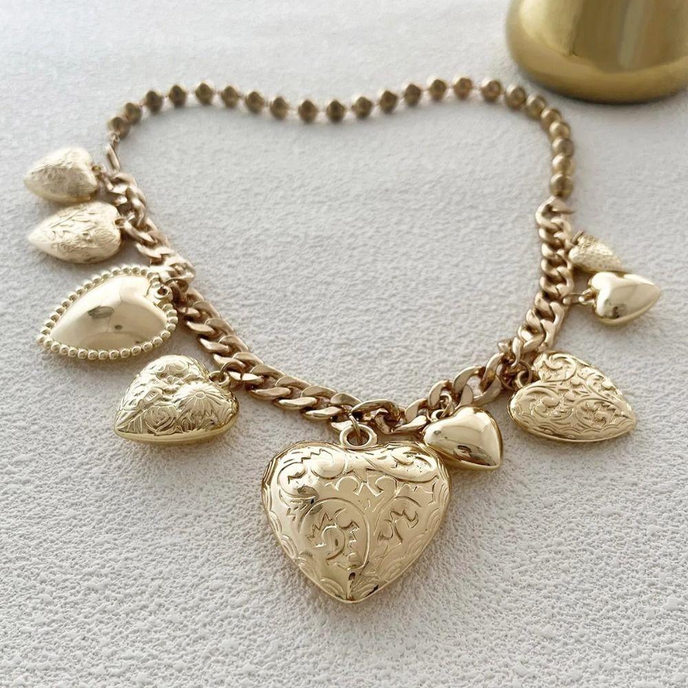 Retro Style Heart Pendant Necklaces Carving Flowers Collarbone Chain Fashion Bead Chain  Women