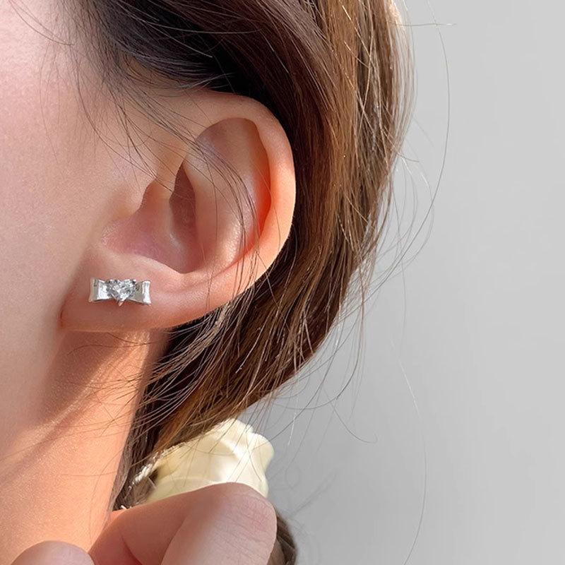 Bow Love Earrings for Women with Niche Design Sense High-end New Style