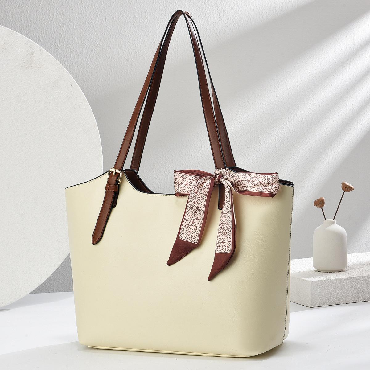 

New tote bag retro oily leather women s simple texture fashion shoulder bag practical commuter armpit bag 32*12*29CM