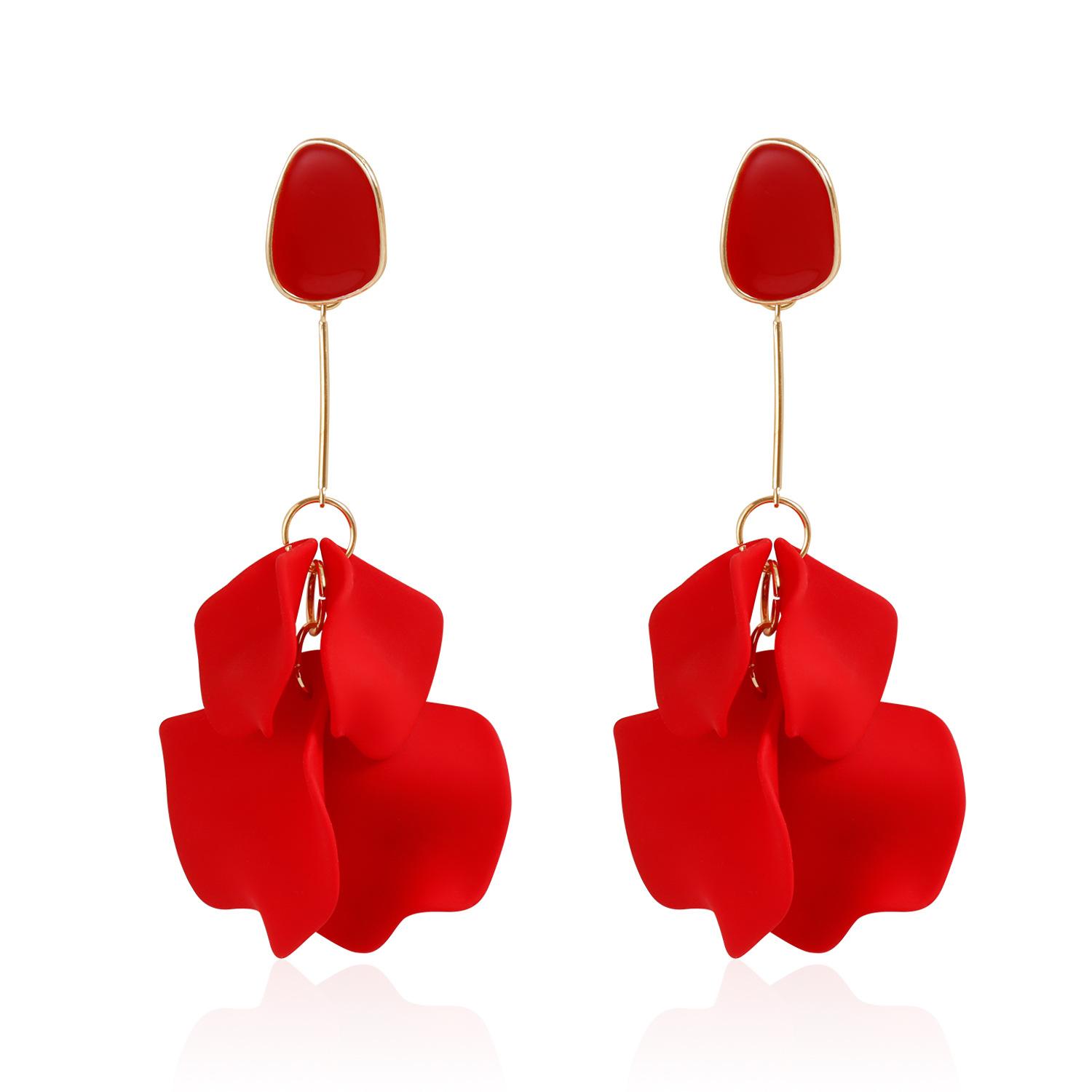 Small fresh pastoral sweet wind petal flower stud earrings versatile design exquisite earrings