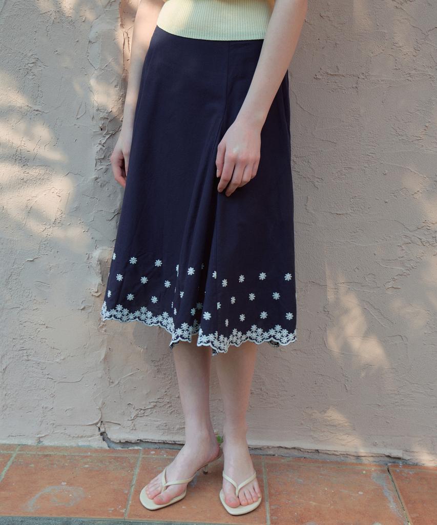 Aueonoseuteljia Prairie Flower Embroidered Skirt_Navy(Ob6Sk07)