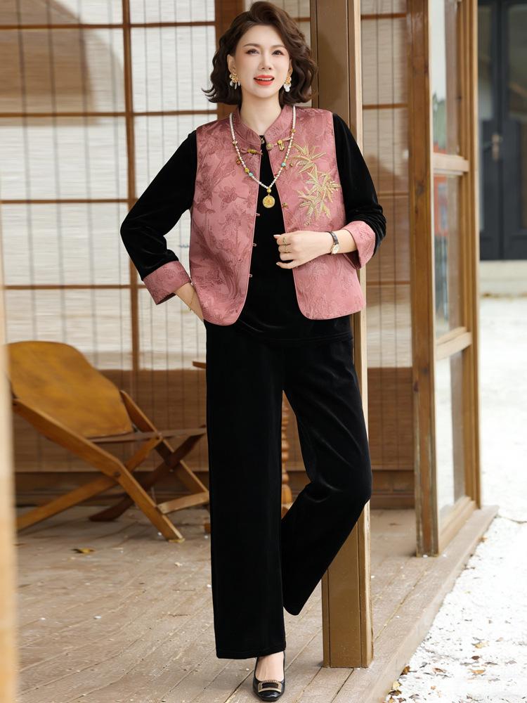 

Elegant Velvet Frog Button Suit: Three-Piece Chinese Style for Middle-Aged Women, Perfect for Spring/Autumn, Age-Defying Fashion. XL [Recommended up to 52.5kg]