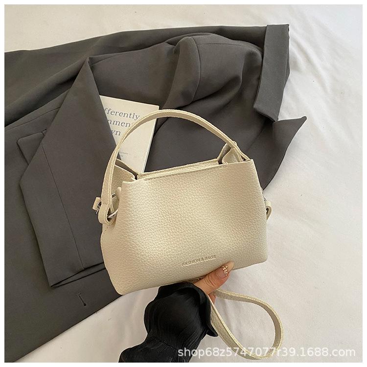 Korean Version of Fashion Bucket Bag 2025 New Trend Versatile Women Crossbody Niche Popular Super Fire Shoulder Bag