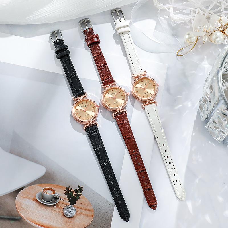 Montre en Cuir pour Femme Antique Simple Montres-Bracelets à Quartz pour Dames Montre Féminine Cadeau