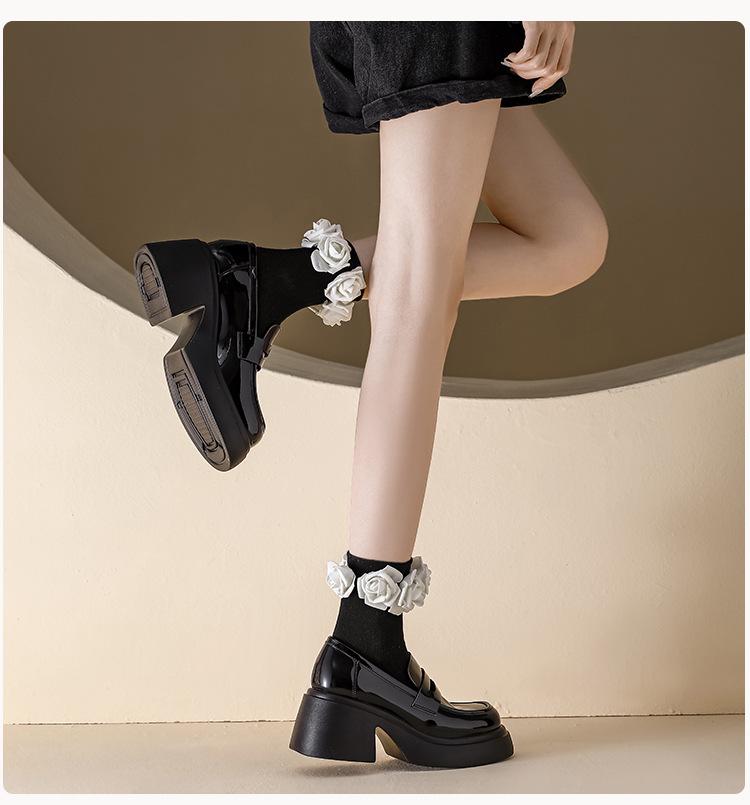 Mocasini cu platformă din piele neagră pentru femei: Nou Stil Britanic 2024, cu Talpă Groasă, Universal, Piele Naturală, Colecția de Primăvară.