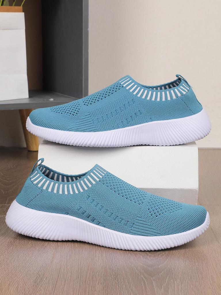 Comfortable Slip-On Soft Sole Women's Shoes - Large Size, Ultra-Light Flying Weave Design for Middle-Aged and Elderly, Spring/Summer 2025