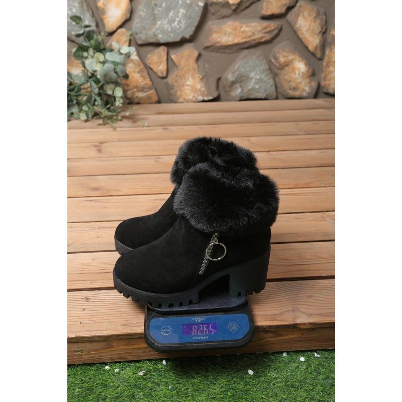 Women's Plus-Size Suede Platform Snow Boots - Short Ankle, Fleece-Lined, Winter 2025, Fashionable & Warm