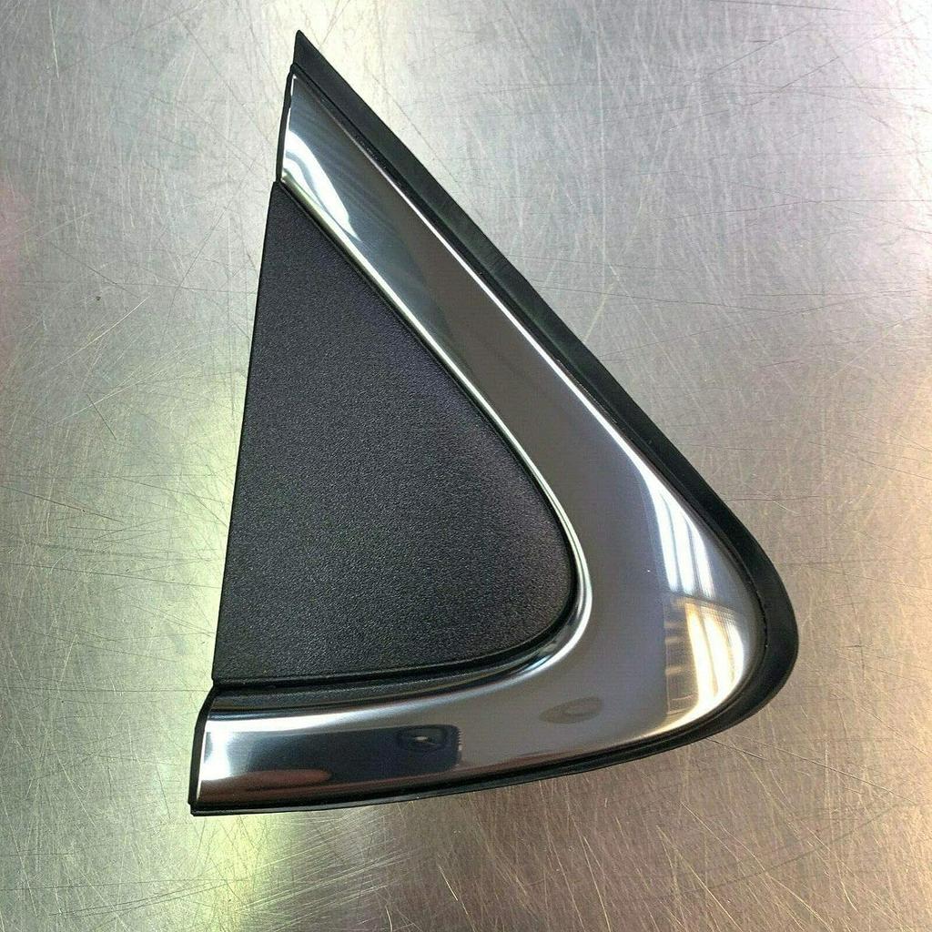 Genuine OEM 86190-D9000 Delta Garnish - RH / 86190D9000 for Kia Sportage 17-22