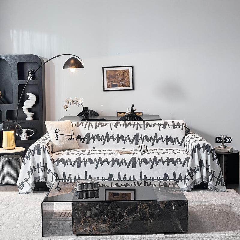 Ins Style Line Printed Sofa Cloth Towel Luxury All-Season Sofa Covers for Living Room Comfortable Anti Dirt Armchair Protector