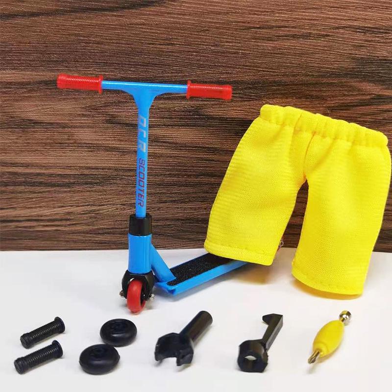 Alloy Finger Scooter and Skateboard Cross-Border Toy Set
