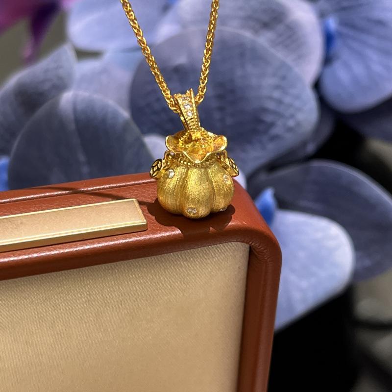Seiko Wealth Rolling, Hand-Brushed Pumpkin Lucky Bag Necklace, High-End Collarbone Chain, Exquisite Necklace