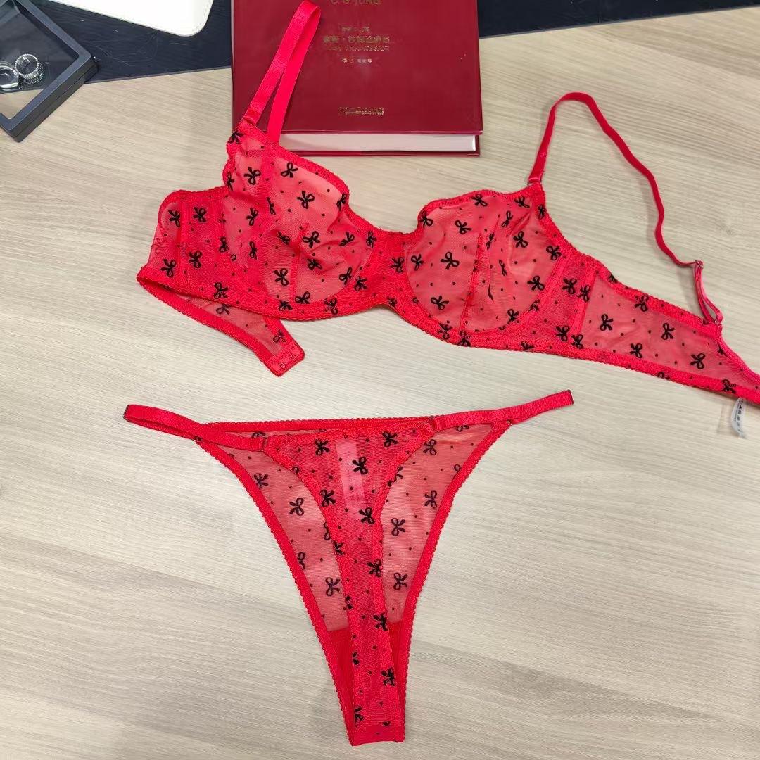 

Sexy set, sexy lace French ultra-thin flocking printing, small and anti-sagging. XL