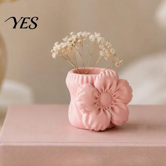High-end Matte Texture Pen Holder 3D Printed Silk Flower Holder, Cute Puff Desk Floral Design Accessory Organizer, Makeup Brush Storage, Vase