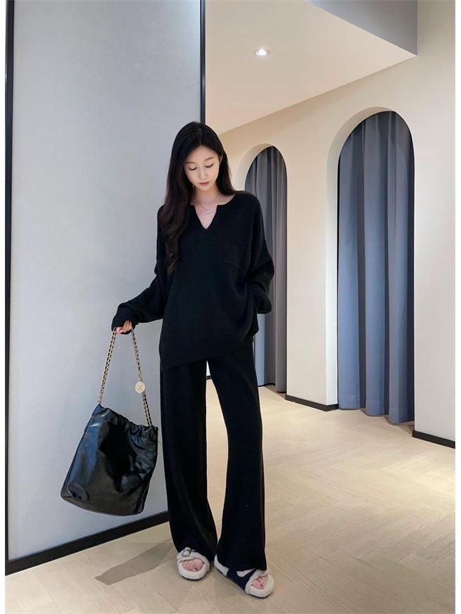 Light Knit Autumn-Winter V-Neck Sweater & Wide-Leg Pants Women’s Set