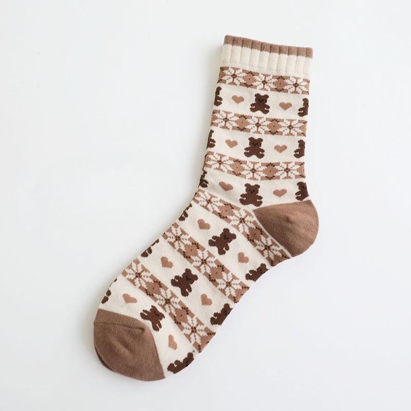 

Носки с Мишкой Женские Носки до середины икры Весенне-летние стили Милые и Модные Мультяшные Универсальные и Повседневные Носки 1 pair