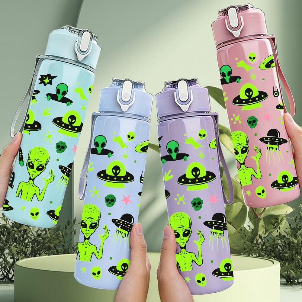 1PC Alien Monster Cartoon Character 750ml Color Plastic Sports Water Bottle Leakproof Flip Straw Lid Suitable for Sports Office Home Use