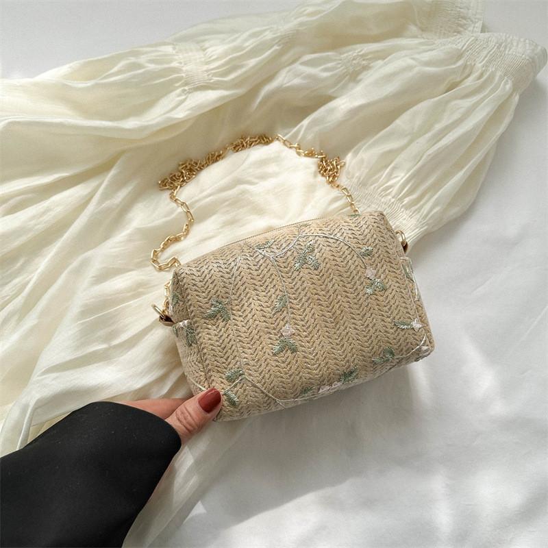 Trendy Woven Single Shoulder Bag For Women Unique Small Square Design Perfect For Everyday Use