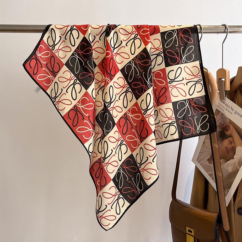 New Fashion 90X90cm Hair Shawl Scarf  Design Twill Silk Square Foulard Female Summer Sunscreen Wrap Bandana Hijab Accessores