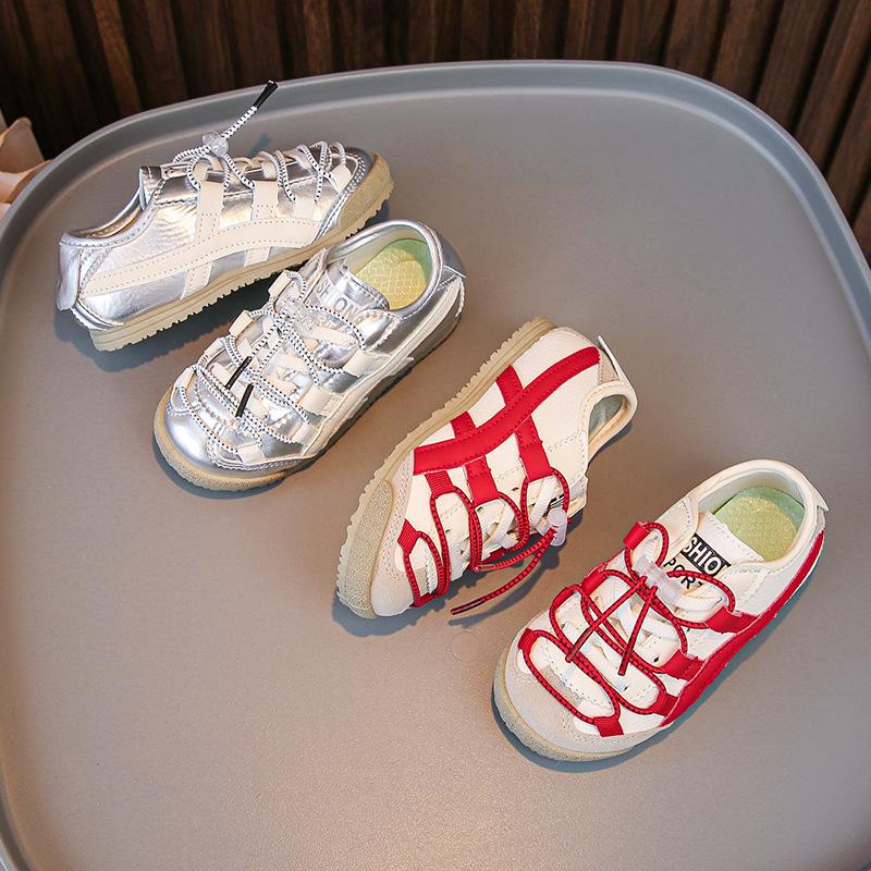 Children's explosive little white shoes 2025 new boys and girls sports shoes board shoes one pedal canvas soft sole Forrest Gump shoes tide