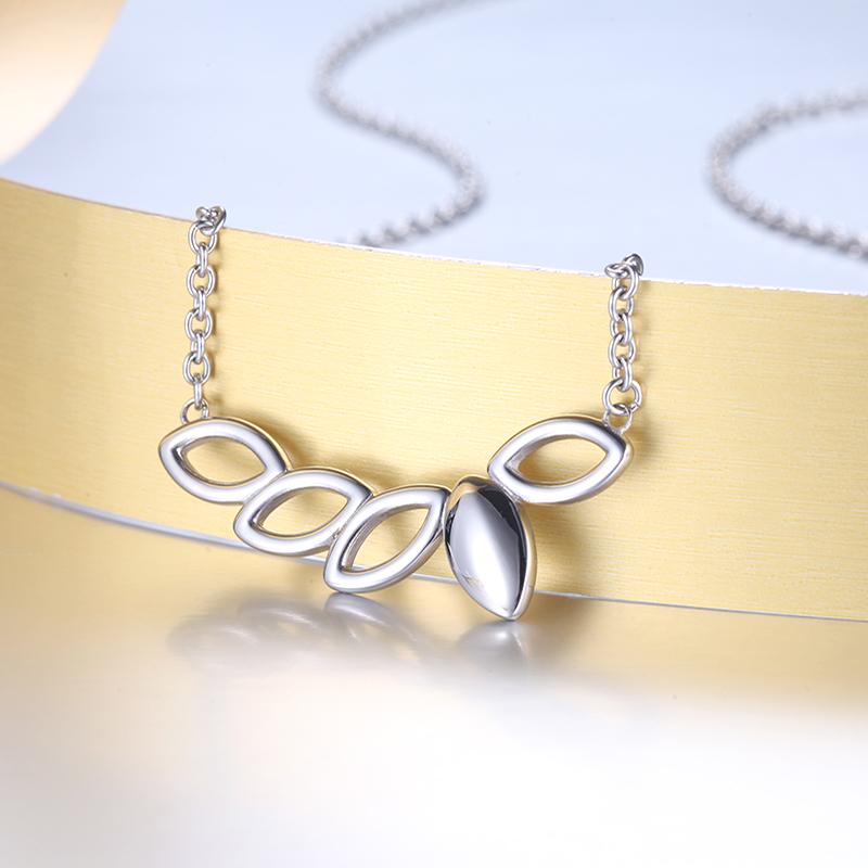 ORIVA               LEAVES NECKLACE       stainless steel leaves pendant with small anchor chain in silver colour