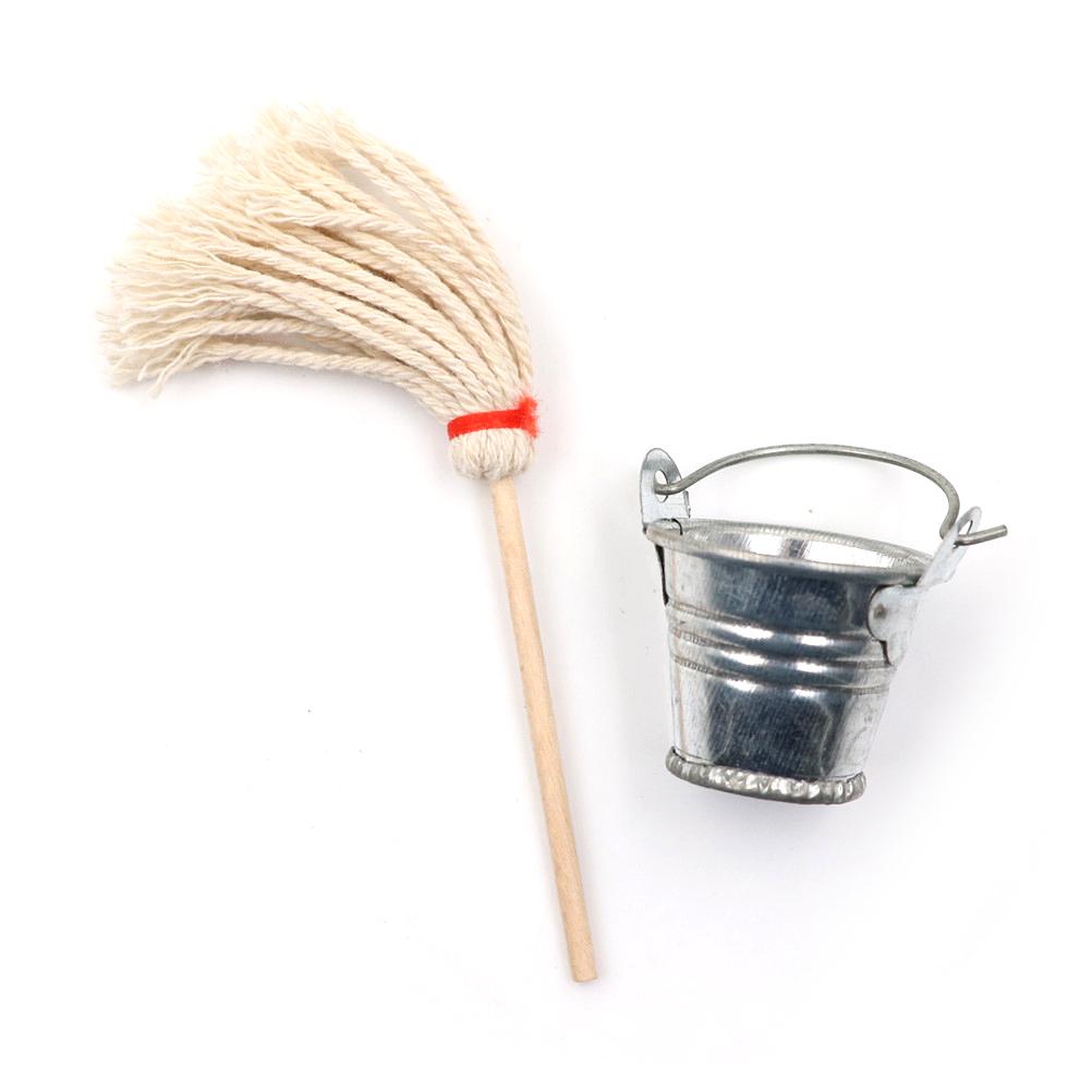 

2020 Scale 1:12 Dollhouse Miniature Kitchen Garden Mop Bucket Classic Pretend Play Furniture Cute Toys Creative Gifts Presents