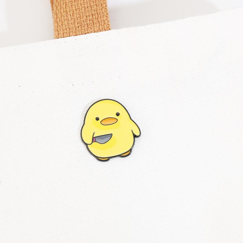 2023 Cute Cartoon Yellow Duck Brooch: Funny Pin & Badge for Women’s Clothes and Collars