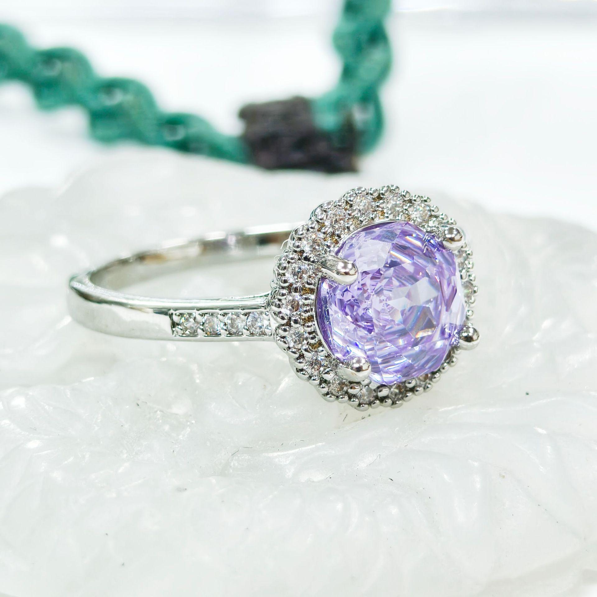 Gesi en Luxury Women s Ring: Colored Gem Pigeon Egg Cut with Ice Flower Design and High Carbon Diamond Sparkle. Size 9