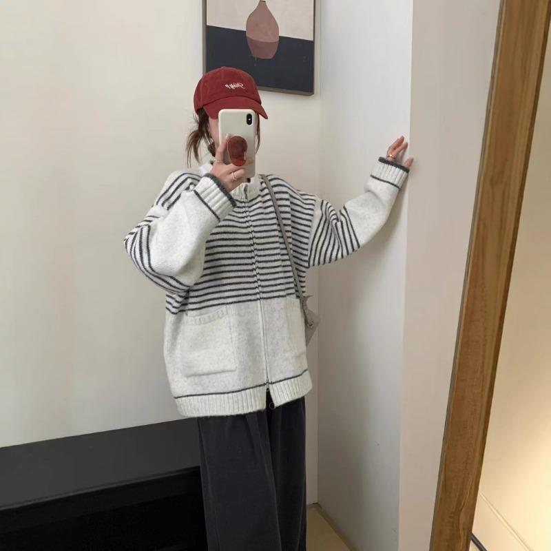 Autumn and Winter New Striped Knitted Sweater Women's Cardigan New Loose Lazy Wind Contrasting Color Sweater Jacket