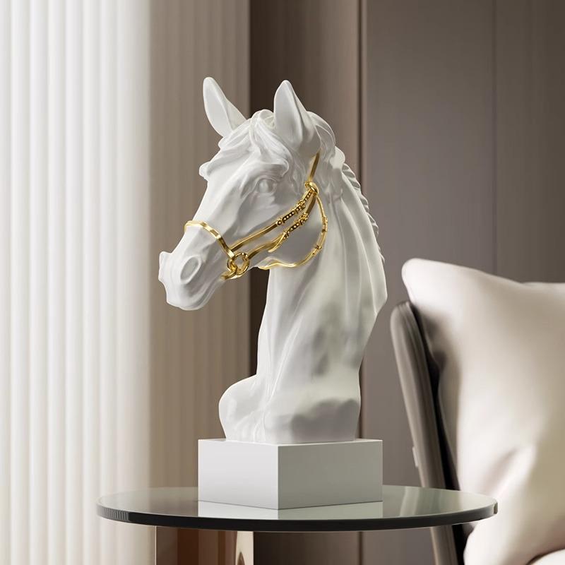 Pre-owned Resin Horse Head Figurine for Elegant Home or Office Display