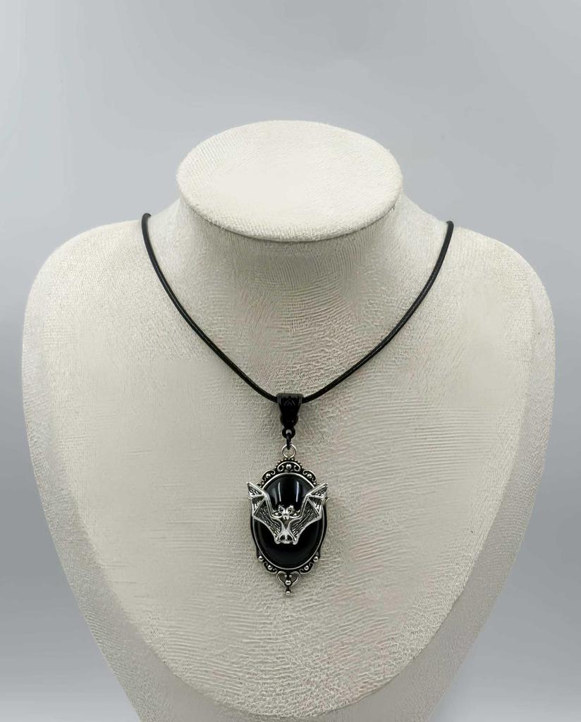 Dark Gothic Time Gem Bat Pendant Necklace - Unisex Halloween Jewelry