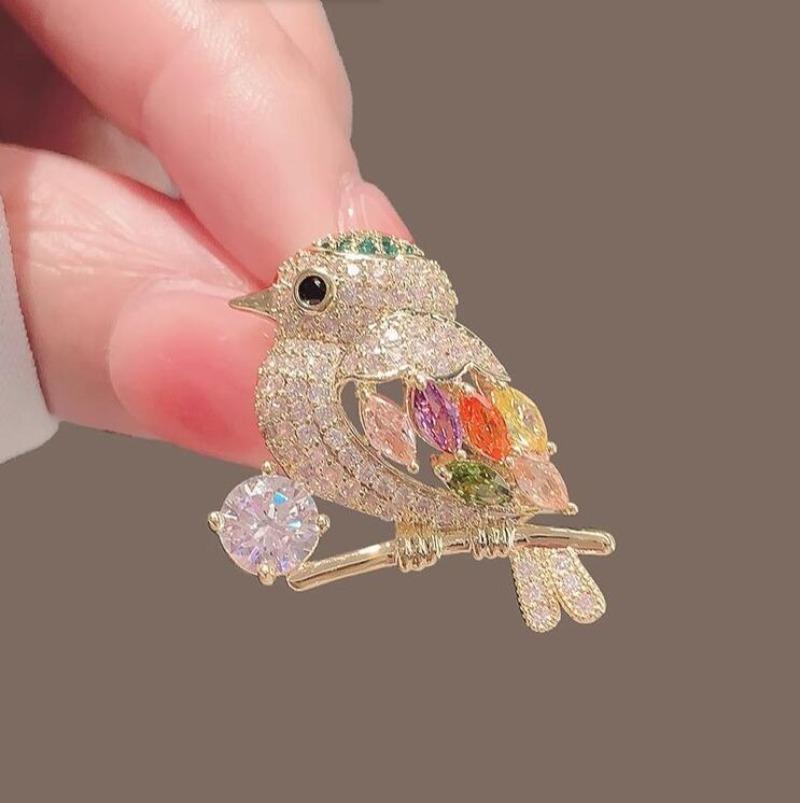 Exquisite Gold Color Bird Design Versatile Fashion Trend Personalized Accessory Buckle Brooch