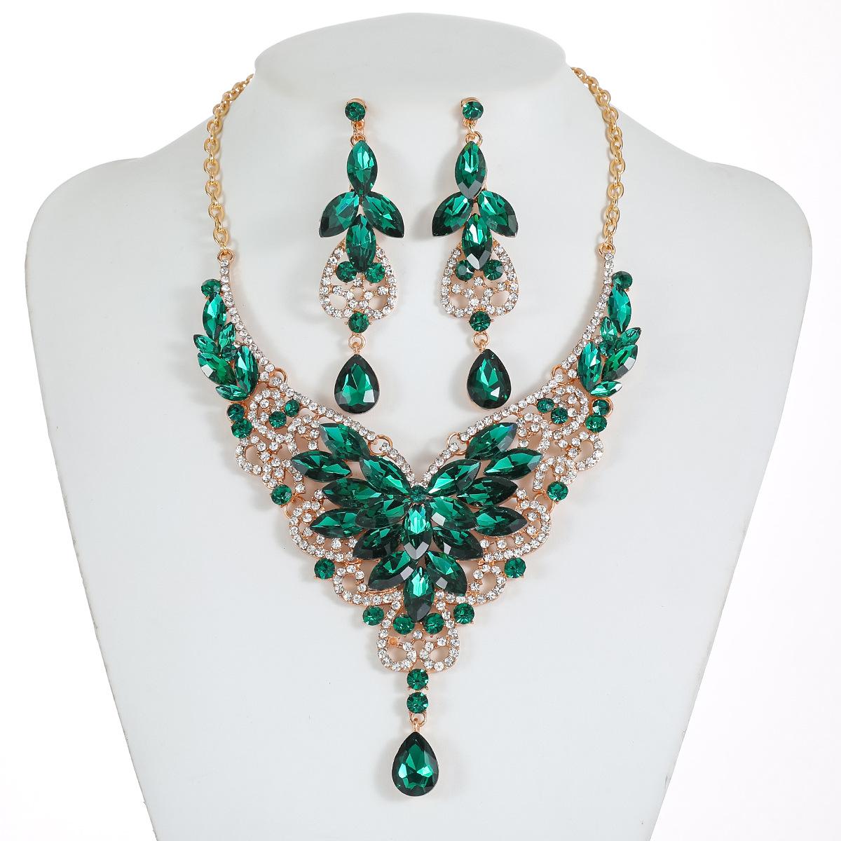 Exaggerated atmosphere and retro design sense European and American foreign trade crystal gemstone jewelry necklace set women s accessories зелёный