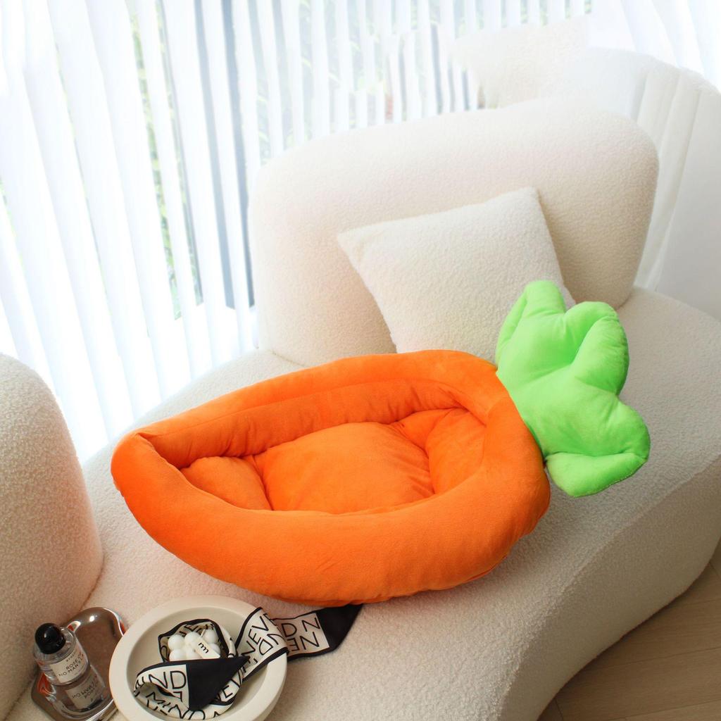 Cartoon Banana Pet Bed Cushion for Cats and Dogs - Winter Warmth