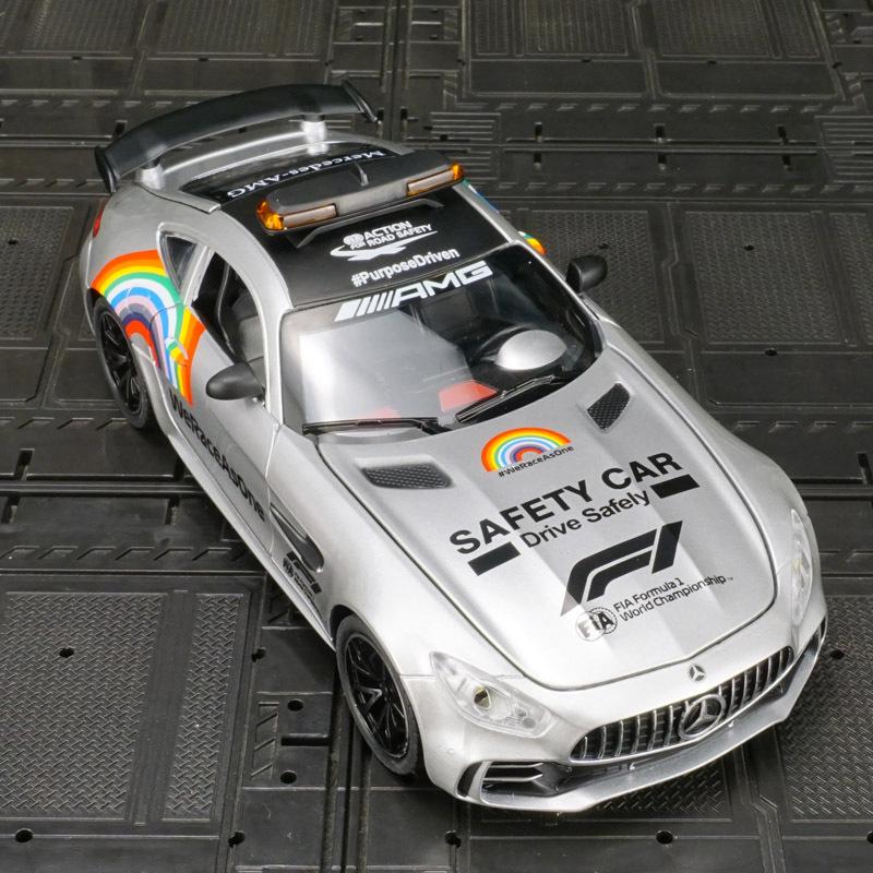 

Zhi CZ24972 Модель автомобиля безопасности гоночного Mercedes-Benz GTR со звуком и светом серебряный