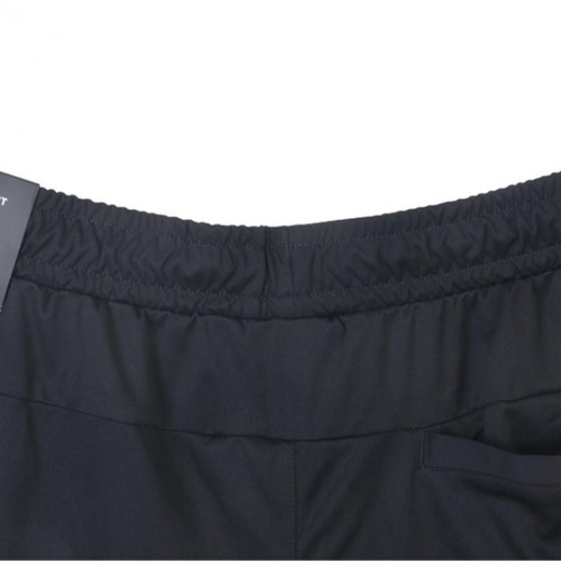 New Balance Shorts Nqj Nbnvfco301 19 Uni Basic Poly 4.5 Part Shorts