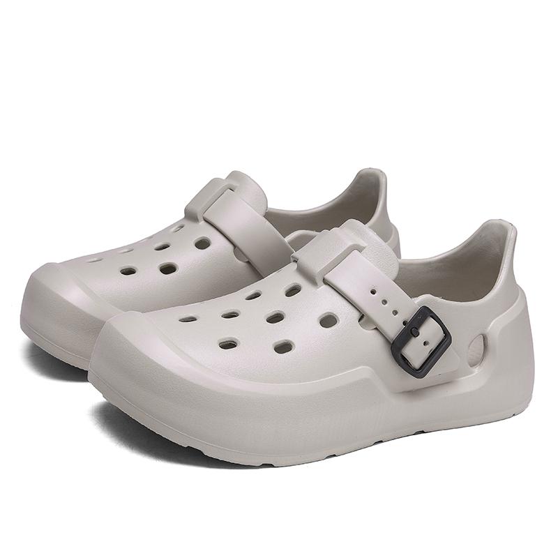 Fashion Couple Hot Sale Brand Clogs Men Sandals Casual Shoes EVA Lightweight Sandles Unisex Colorful Shoes for Summer Beach