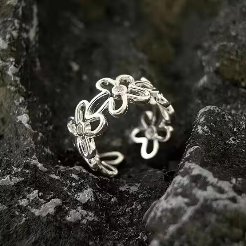 

Genuine Copper Flower Geometry Ring Design For Women Girl Hollow Out Zircon Ethnic Grace Wide Jewelry Creation Present Choice