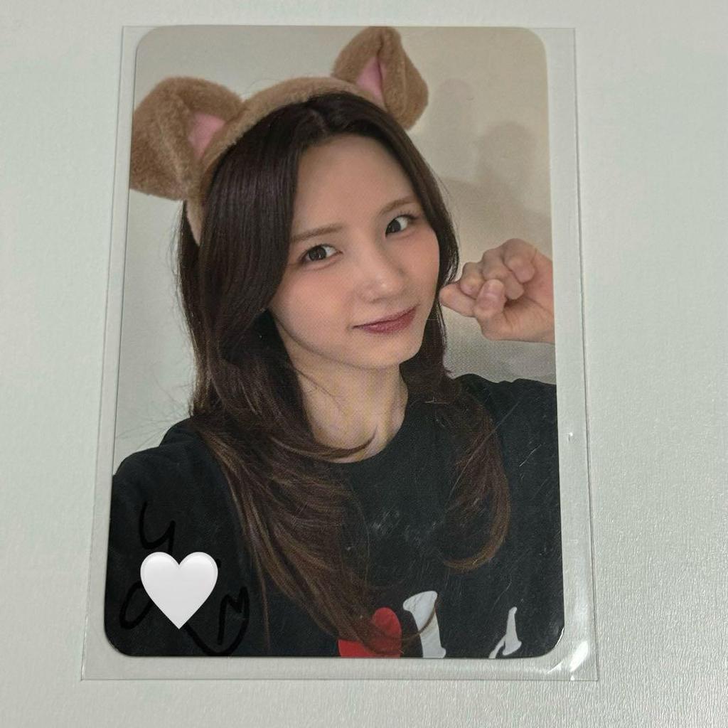 [USED] ichillin Jiyoon autographed trading card