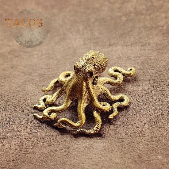 Octopus Ornament Tabletop Retro Alloy Octopus Squid Figurine Solid Metal Collectible Octopus Statue for Home Office Car Decor