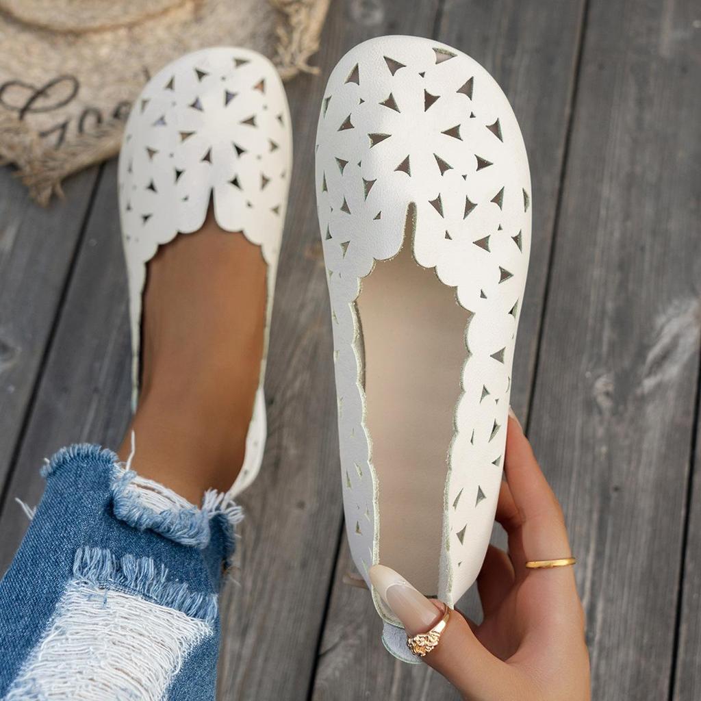 Chaussures plates Lefer pour femmes, Nouvelles chaussures simples perforées blanches à bout rond, Sandales à nœud papillon