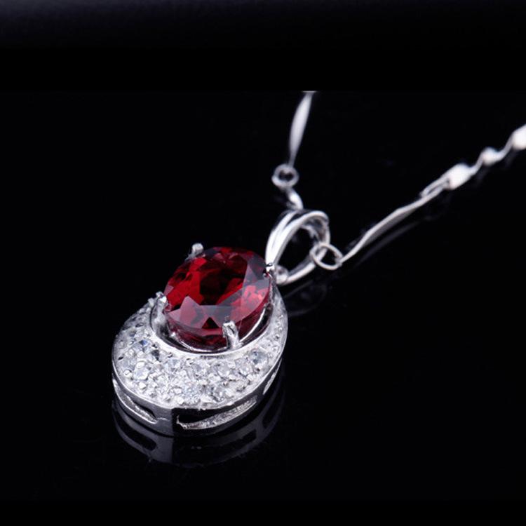 European & American Light Luxury Teardrop Necklace - Women's Unique Niche Design X450