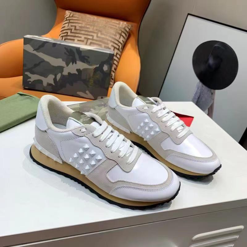 Herrenschuhe V's neue lässige Sportschuhe sind bequeme, leichte und atmungsaktive Board-Schuhe, High-End-Leichtluxus-Trend