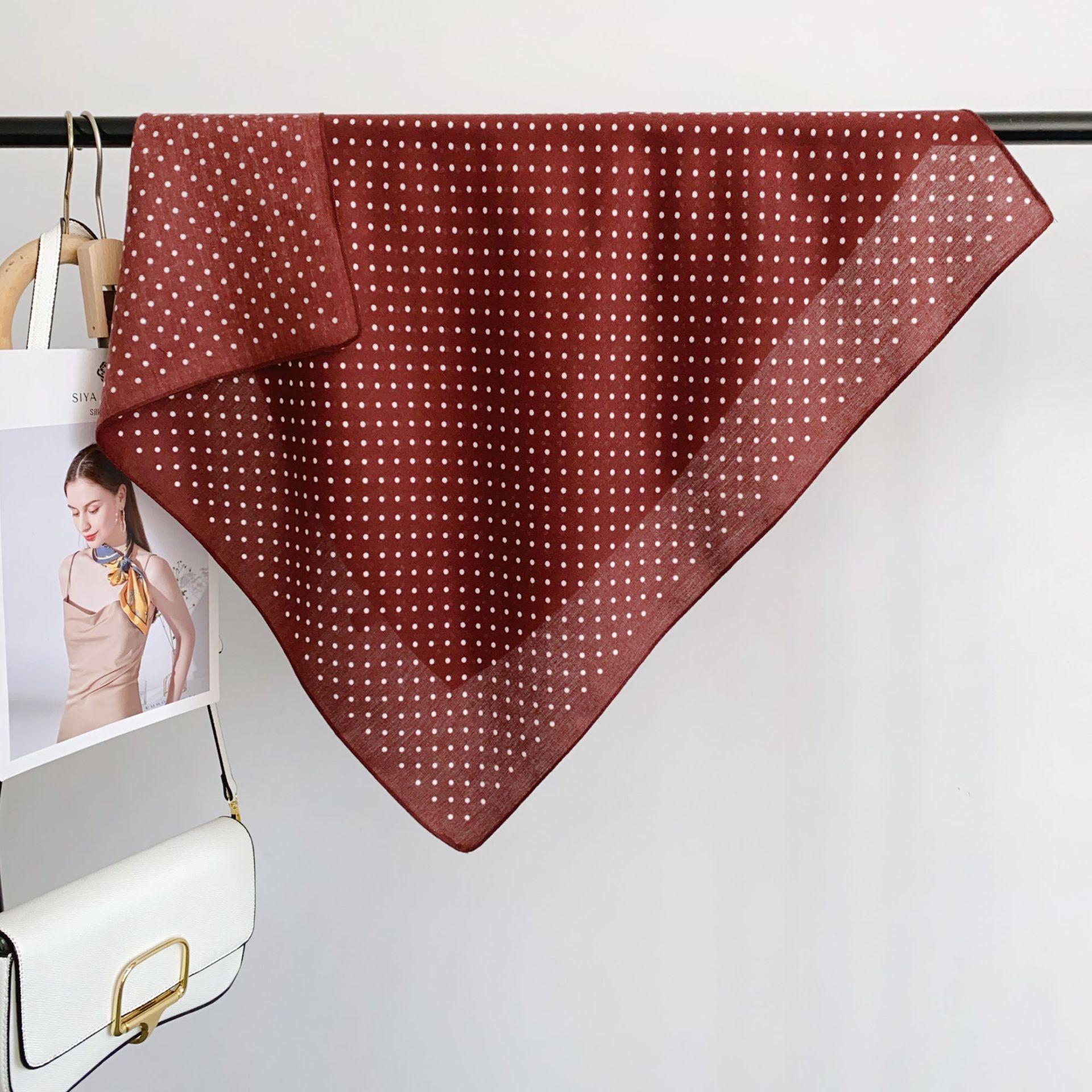 

Игривый корейский шарф в горошек - на ощупь хлопок и лен, небольшой квадрат, женский осенне-зимний головной убор или декоративный шарф. 68*68cm